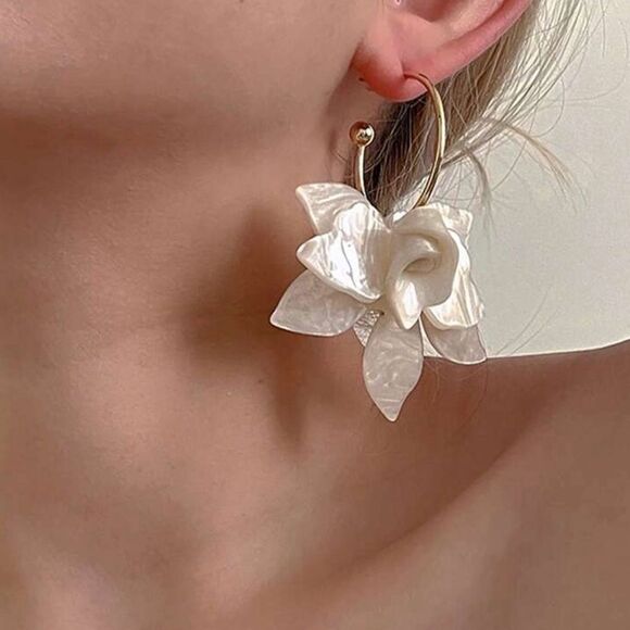 Anthropologie Jewelry - Boho flower hoop earrings N640